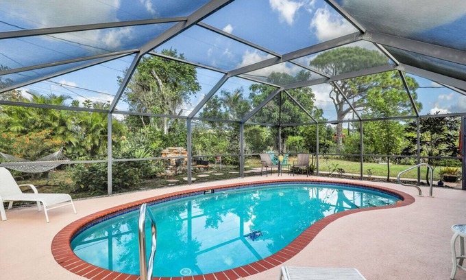 Yacht Club House | Yacht Club Breeze Cape Coral
