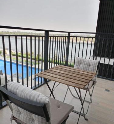 Abu Dhabi Apartment | Yas Canal 1 Luxury Apartment by the Canal Near F1