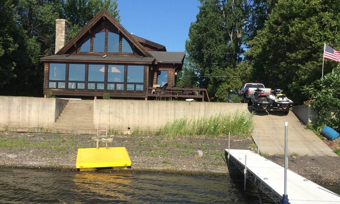Alburg House | Year round lakefront property on a quiet private road.