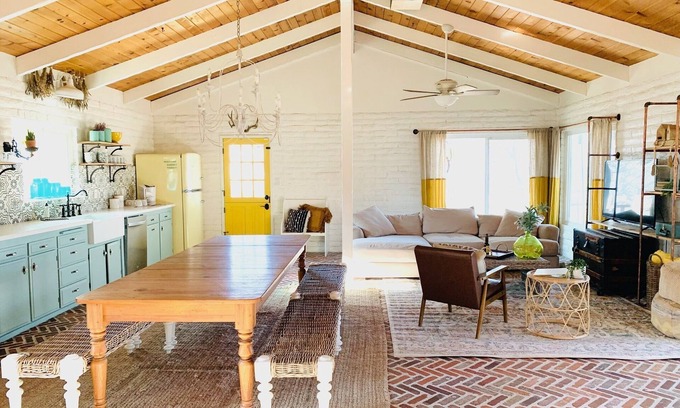 Coarsegold House | Yellow-Fish boutique house near Yosemite National Park & Bass Lake