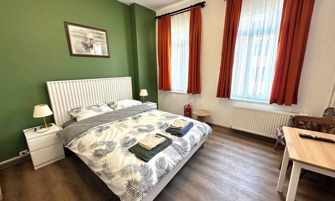 Taksim Apartment | Yellowhouse Room 3