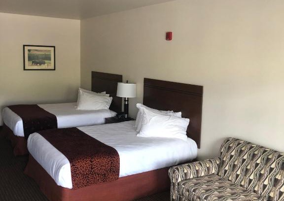 Gardiner Hotel | Yellowstone Big Rock Inn