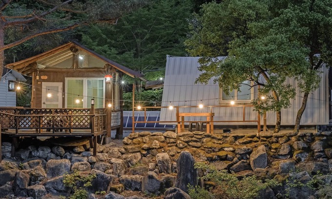 Gimsatgat House | Yeongwol Wood Valley Pension