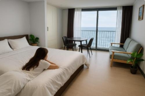 Yeosu Apartment | Yeosu UTOP UBLESS All Rooms Stunning Ocean View