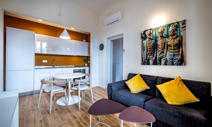 Careggi Rifredi Apartment | YiD Romito 1bdr design apartment