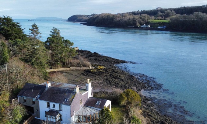 Bangor Cottage | Ynys Faelog Cottage