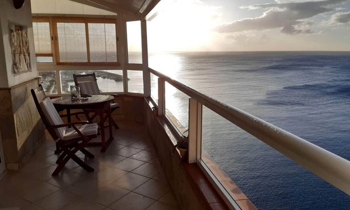 Tabaiba Apartment | You and the Ocean . 2 bedroom apartment with unique sea view in Tabaiba