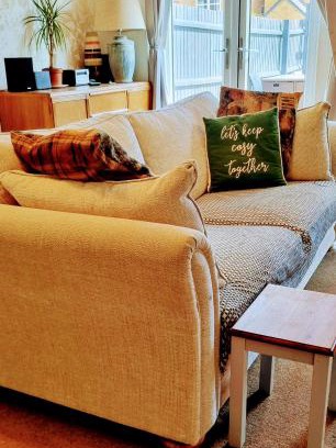 Stamford House | Your 4 Bedroom Townhouse - Superking Bed