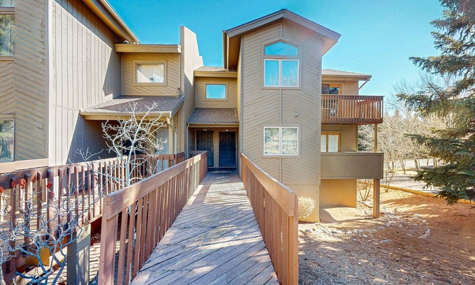Flagstaff Condo | Your Cozy Flagstaff Retreat: Mountain Views, Family Comfort, and Adventure Await