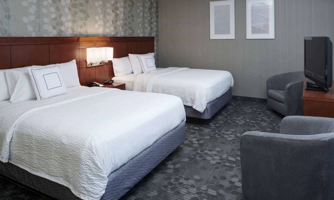 Brookfield House | Your Home Away From Home! Indoor Swimming Pool, Pet-friendly Property!
