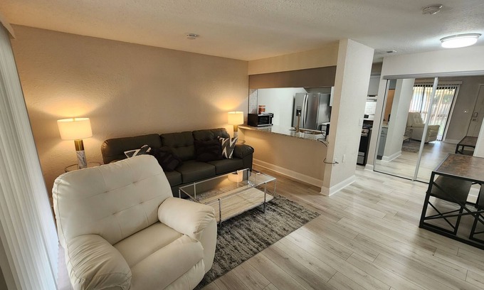 Tallahassee Apartment | Your home away from home.