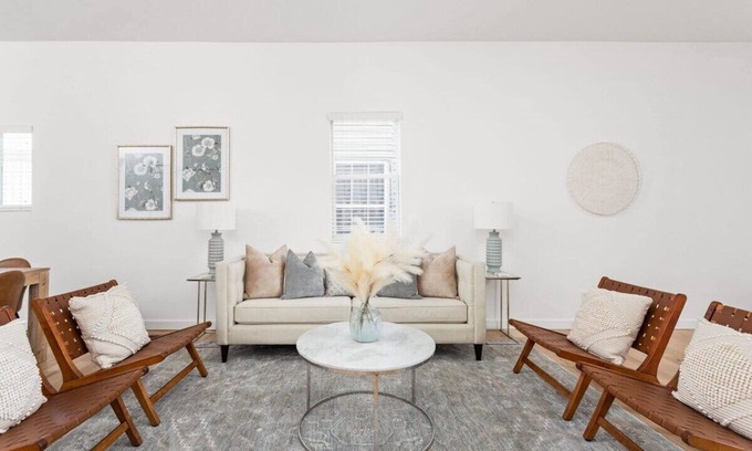 Indianapolis House | Your Indy HQ | Sleeps 7 | Furry Friends Welcome