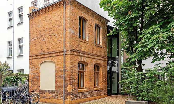 Prenzlauer Berg House | YOUR PRIVATE GARDEN TOWNHOUSE IN BERLIN PRENZLAUER MOUNTAIN