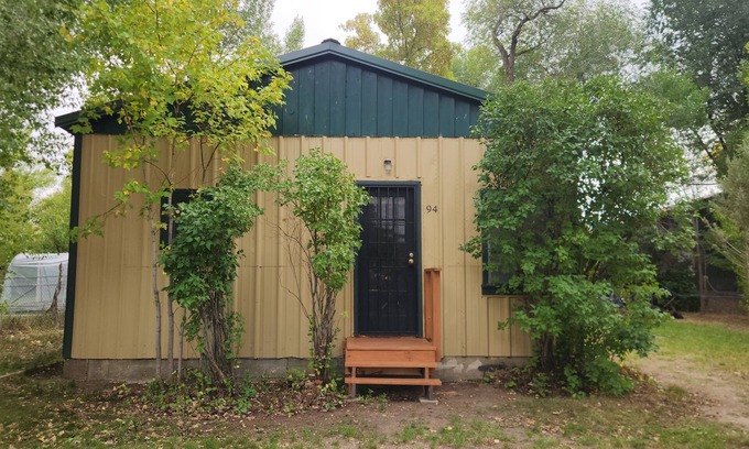 Maybell House | Your Rustic Retreat in the Heart of Northwest Colorado's Wild Beauty!