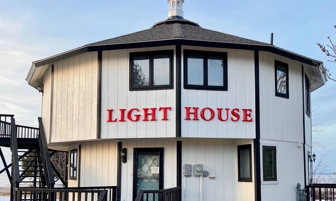 Silver City House | Your Superior Vacation Destination