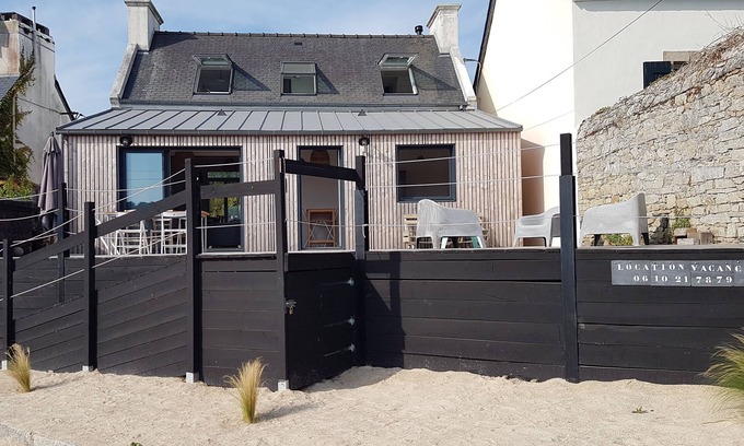 Plouezoch House | Your terrace overlooking the sea between Finistère and the Pink Granite Coast