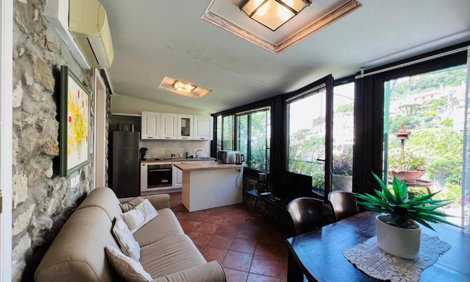 Montepertuso House | YourHome - Iolanda House Positano