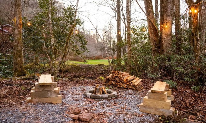 Brevard Apartment | Yurt Stay - Sauna - Creek View - Firepit