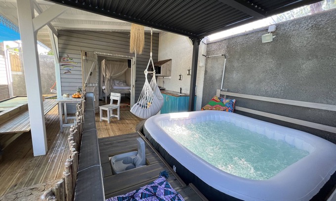 Baie-Mahault House | Zapat Lodge