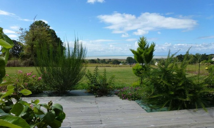 Dragey-Ronthon Cottage | Zen Escape: Contemporary 4-bedroom house with terrace view of Mont Saint-Michel Bay