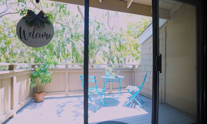 Edenvale Condo | Zen Minimalist 2BR Condo: Prime Location + AC