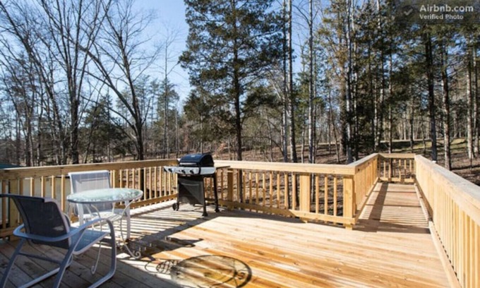 Stanardsville Apartment | Zen Suite at White Lotus Eco Spa Retreat