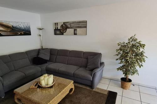 Ratingen Apartment | Zentrale Messe/Ferien Whg mit Garten & Parkplatz