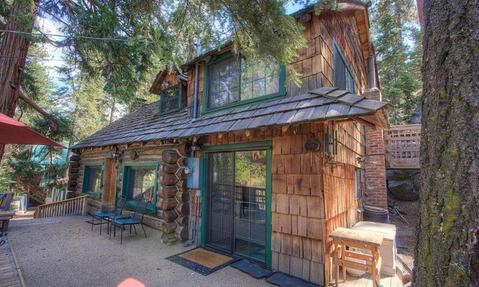 Zephyr Cove House | Zephyr Cabin by Lake Tahoe Accommodations