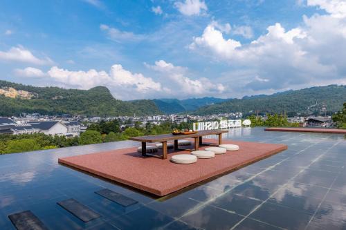 Wulingyuan House | Zhangjiajie Qishi Li Cave Homestay of East Gate Entrance of Zhangjiajie National Forest Park