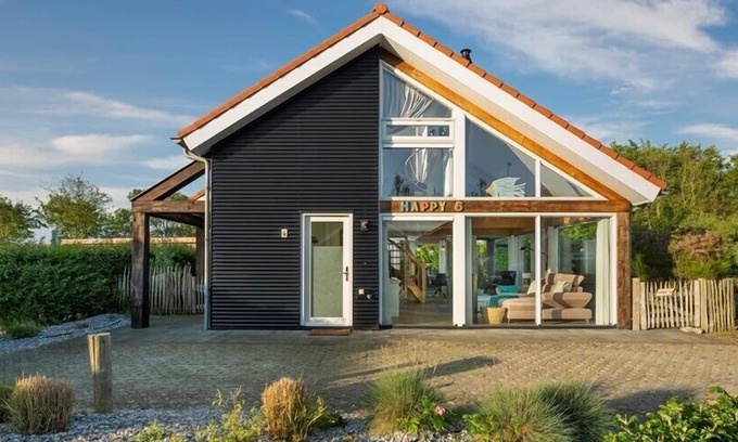 Renesse Villa | Zonnedorp 6 holiday villa with modern atmospheric decor