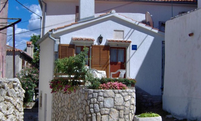 Beli House | Zora Holiday home - Two Bedroom Holiday Home with Terrace