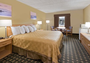 Days Inn by Wyndham Batavia Darien Lake Theme Park