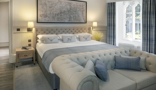 Studio Suite, 1 King Bed, Garden View
