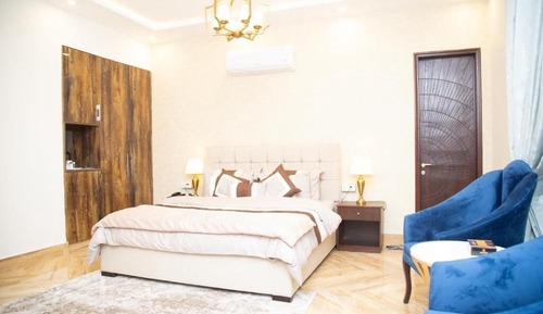 Deluxe Room, 1 King Bed, Non Smoking