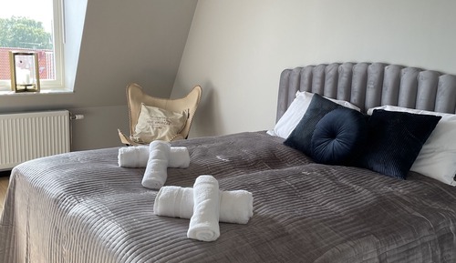 Gardenview Suite (1207)