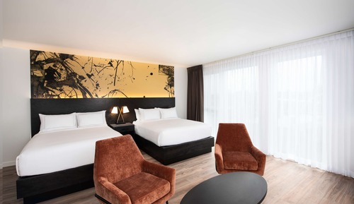 Room, 2 Queen Beds, Accessible, Bathtub (Mobility)