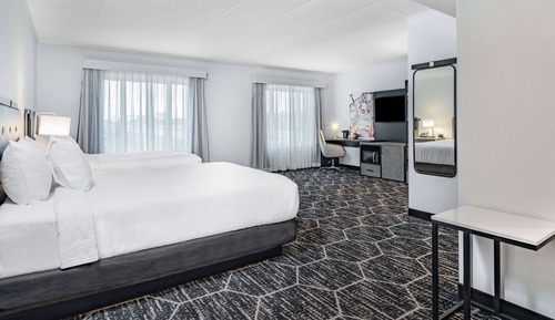 Business Room, 2 Queen Beds, Non Smoking