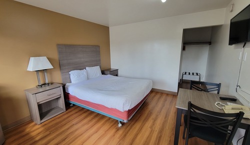 Classic Room, 1 Queen Bed