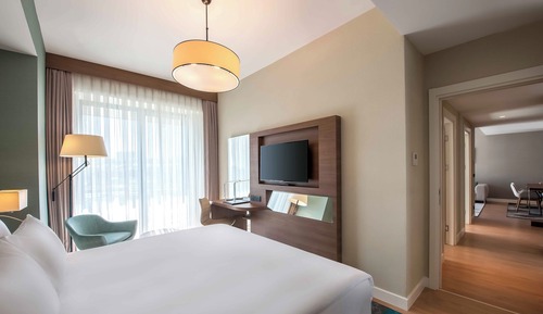 Three Bedroom Superior Apartment with Terrace