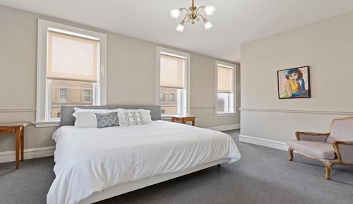 Signature Room