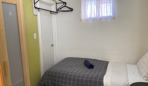 Single Occupancy Room, Shared Washroom