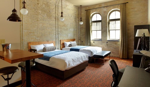 Studio, 2 Queen Beds