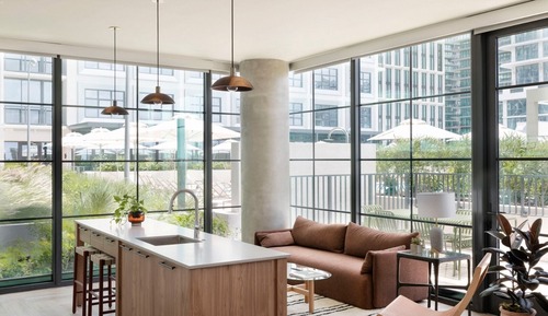 Studio with Shared Living Room and Kitchen (A)