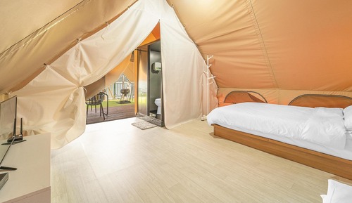 Basic Room, 1 Bedroom (HawaiiGlamping1)