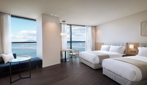 [Own Your Shilla Stay, Relax and Unwind] Junior Suite Family Twin Ocean View+1 Raffle(per night)