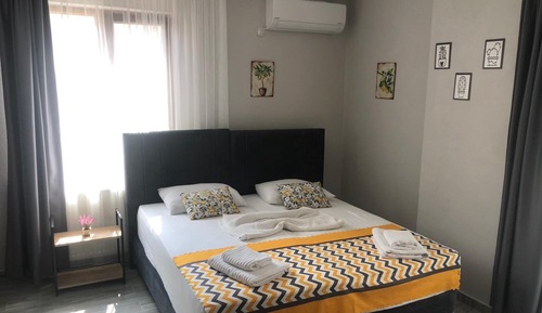 Standard Room, 1 Double Bed, Non Smoking, Pool View