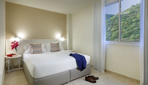 Apartment, 2 Bedrooms, Balcony (3 Beds)