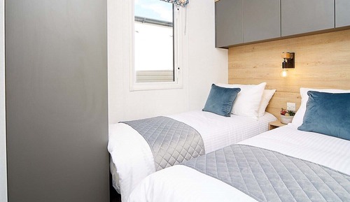 6 Berth Superior Caravan 3 Bed Pet Free