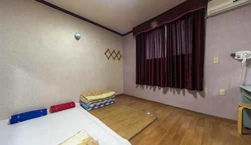 Room (Ondol)