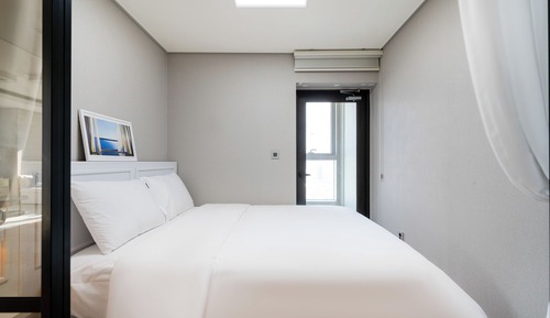 Executive Suite Marina